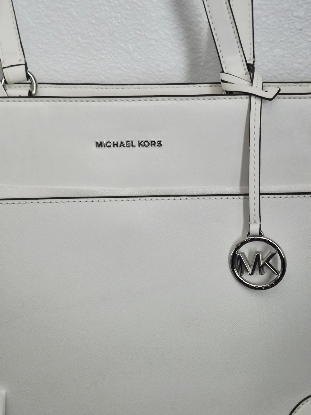 Michael Kors Harrison Large White Leather Tote Bag - Picture 3 of 6